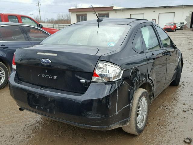 1FAHP35N18W243402 - 2008 FORD FOCUS SE BLACK photo 4