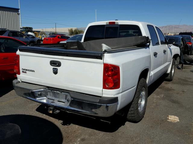 1D7HE48K18S506329 - 2008 DODGE DAKOTA QUA WHITE photo 4