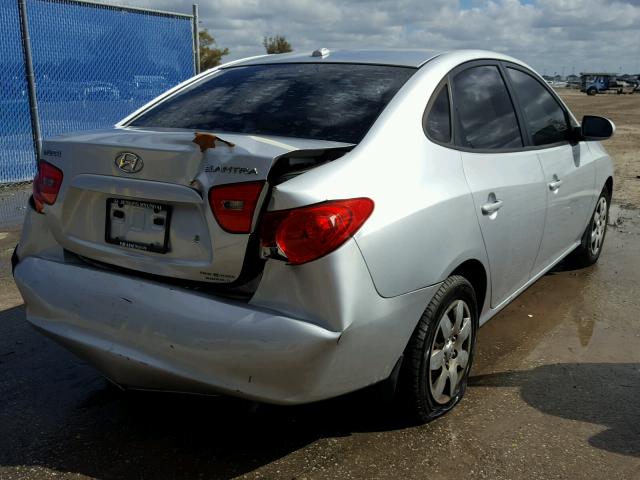 KMHDU46D19U589598 - 2009 HYUNDAI ELANTRA GL SILVER photo 4