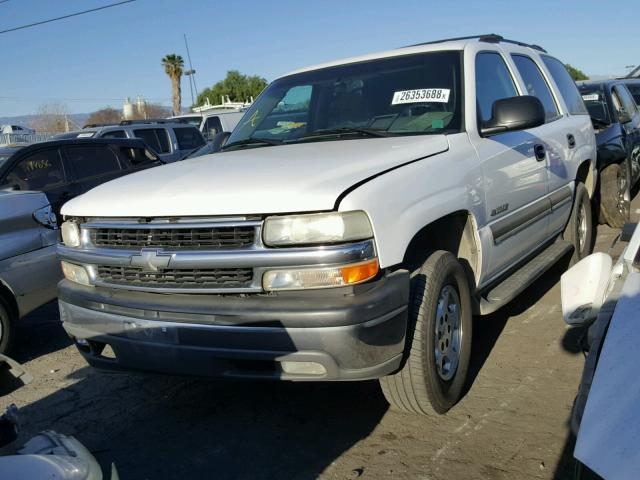 1GNEC13V72R180772 - 2002 CHEVROLET TAHOE C150 WHITE photo 2