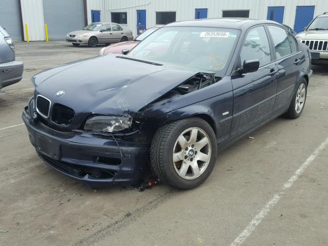 WBAAM3348YKC69744 - 2000 BMW 323 I BLUE photo 2