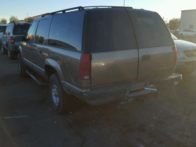 3GNGK26J7TG169315 - 1996 CHEVROLET SUBURBAN K TAN photo 3