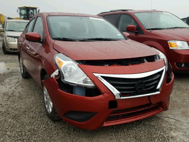 3N1CN7APXHK454444 - 2017 NISSAN VERSA S RED photo 1