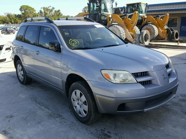 JA4LX31F45U033624 - 2005 MITSUBISHI OUTLANDER GRAY photo 1