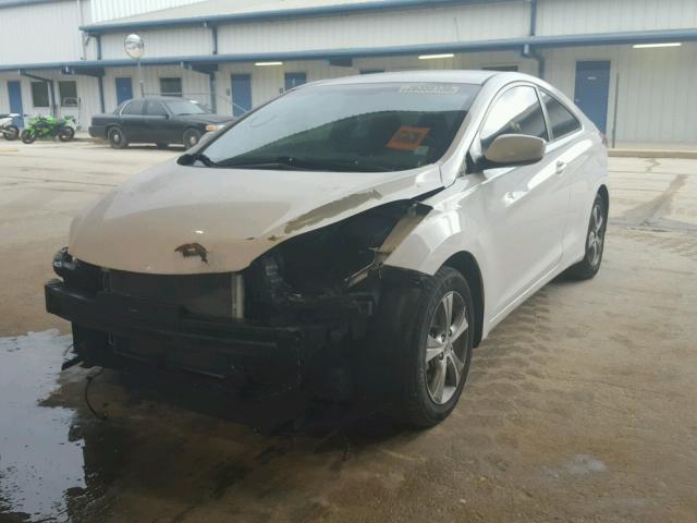 KMHDH6AE4DU000391 - 2013 HYUNDAI ELANTRA CO WHITE photo 2