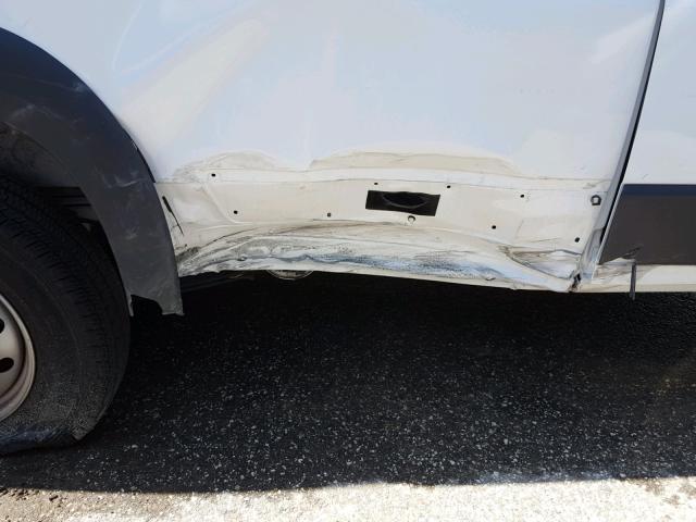 3C6TRVDG8JE104503 - 2018 RAM PROMASTER WHITE photo 9