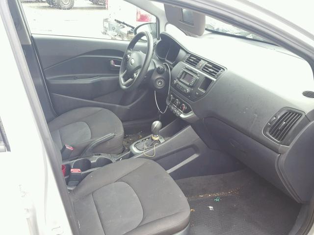 KNADM4A38F6527857 - 2015 KIA RIO LX Արծաթագույն լուսանկար 5