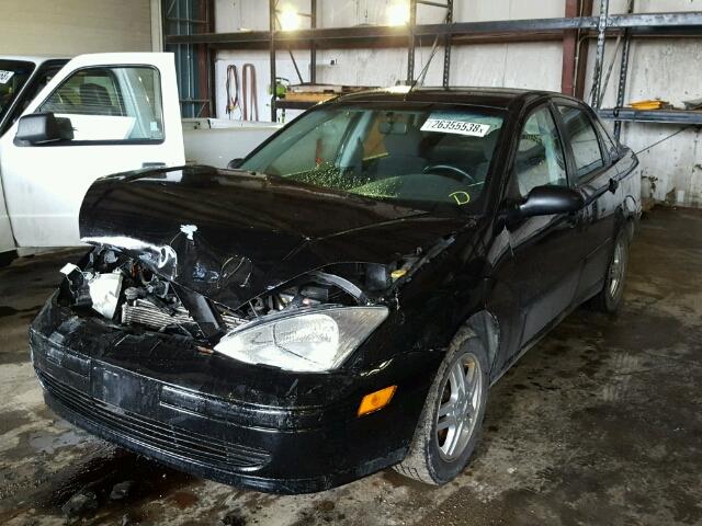 1FAFP34352W324773 - 2002 FORD FOCUS SE BLACK photo 2