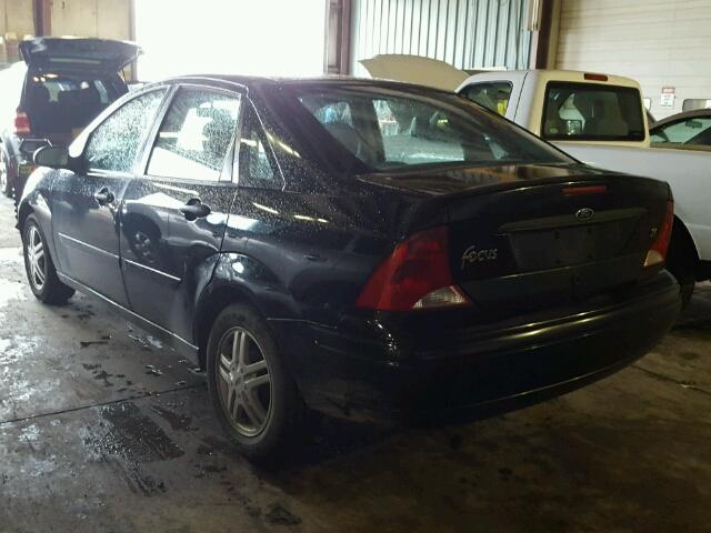 1FAFP34352W324773 - 2002 FORD FOCUS SE BLACK photo 3