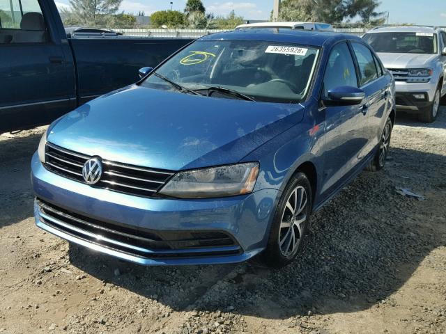 3VWDB7AJ6HM306895 - 2017 VOLKSWAGEN JETTA SE BLUE photo 2