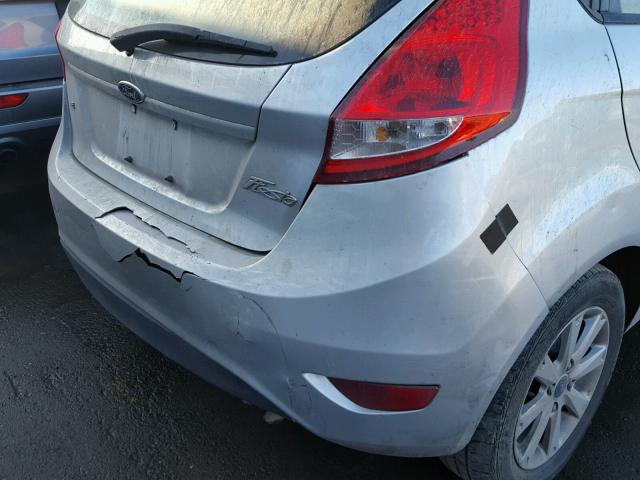 3FADP4EJ6CM137988 - 2012 FORD FIESTA SE SILVER photo 9