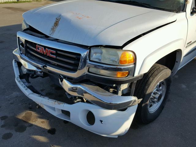 1GTHC29234E332288 - 2004 GMC SIERRA C25 WHITE photo 9