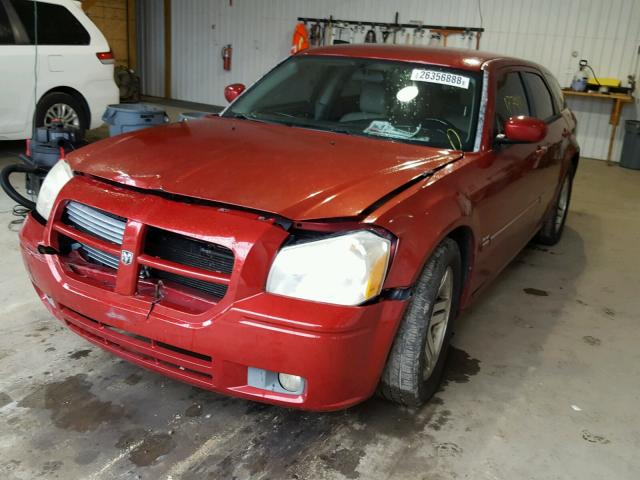 2D4GV58285H660926 - 2005 DODGE MAGNUM R/T RED photo 2