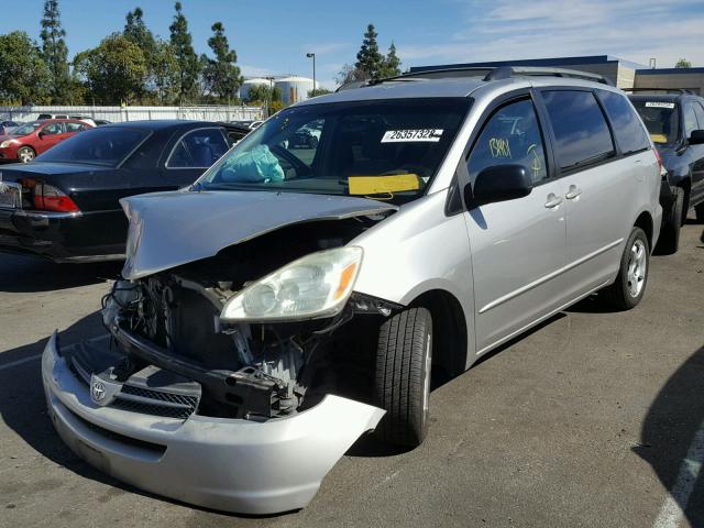 5TDZA23C64S017605 - 2004 TOYOTA SIENNA CE SILVER photo 2