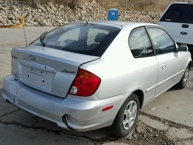 KMHCG35C45U354189 - 2005 HYUNDAI ACCENT GS SILVER photo 4