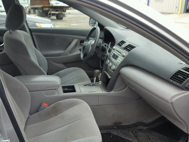 4T1BE46K19U868794 - 2009 TOYOTA CAMRY BASE SILVER photo 5