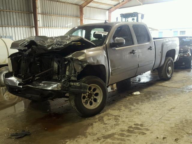 1GCHC23628F129341 - 2008 CHEVROLET SILVERADO BROWN photo 2