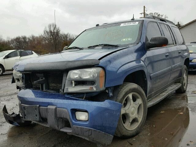 1GNET16S756173666 - 2005 CHEVROLET TRAILBLAZE BLUE photo 2