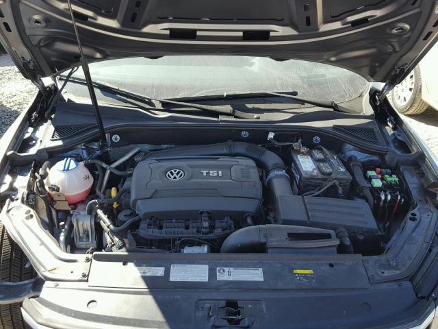 1VWDT7A37HC062688 - 2017 VOLKSWAGEN PASSAT R-L GRAY photo 7