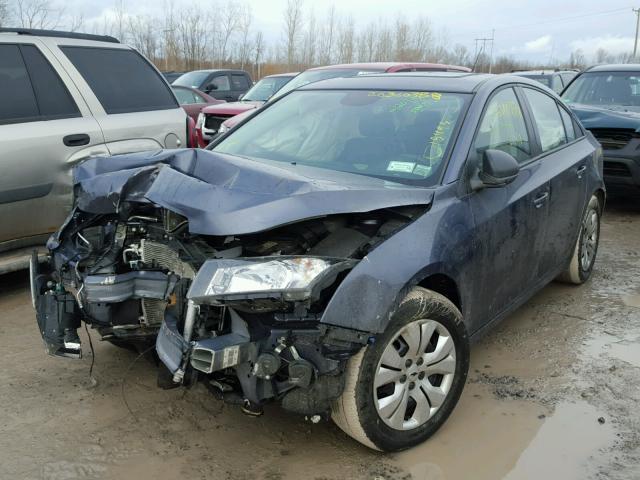 1G1PA5SGXE7422660 - 2014 CHEVROLET CRUZE LS BLUE photo 2