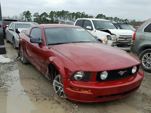 1ZVHT82H385114016 - 2008 FORD MUSTANG GT MAROON photo 1