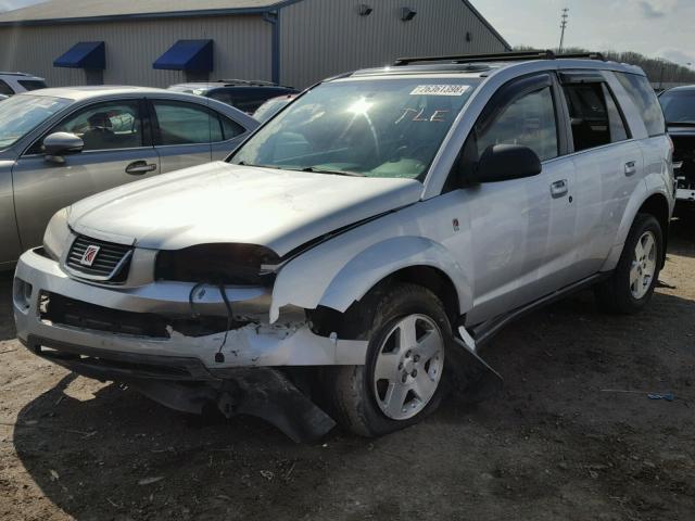 5GZCZ63466S834306 - 2006 SATURN VUE SILVER photo 2