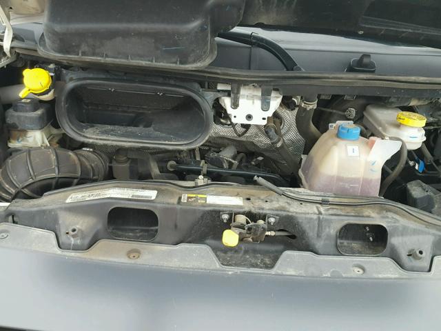 3C6TRVDG0GE135687 - 2016 RAM PROMASTER 白色 照片 7