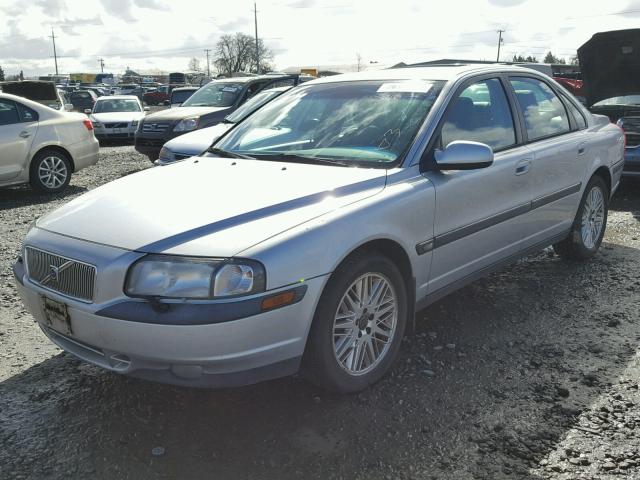 YV1TS90D611184168 - 2001 VOLVO S80 T6 SILVER photo 2