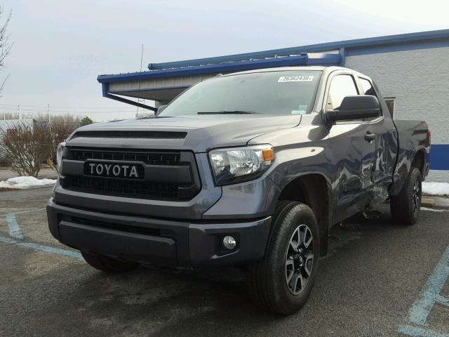 5TFUM5F19EX057167 - 2014 TOYOTA TUNDRA DOU GRAY photo 2