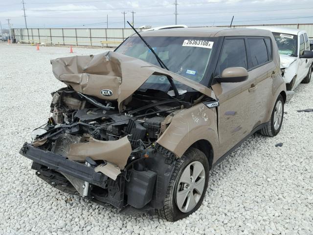 KNDJN2A24F7174199 - 2015 KIA SOUL BROWN photo 2