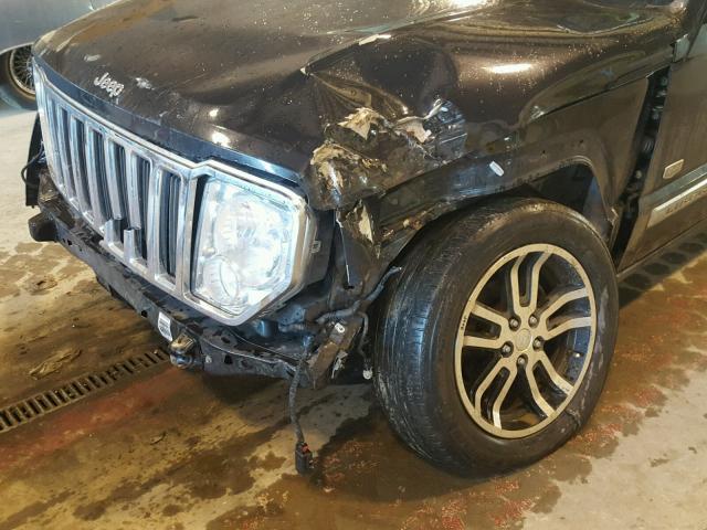 1J4PN5GKXBW558842 - 2011 JEEP LIBERTY LI BLACK photo 9