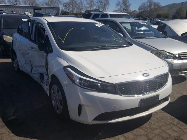 3KPFK4A72HE040266 - 2017 KIA FORTE LX WHITE photo 1