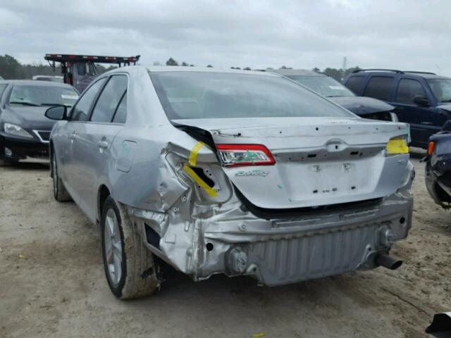 4T1BF1FK0CU605957 - 2012 TOYOTA CAMRY BASE SILVER photo 3