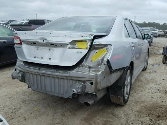 4T1BF1FK0CU605957 - 2012 TOYOTA CAMRY BASE SILVER photo 4