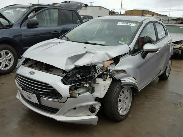 3FADP4TJ3GM120641 - 2016 FORD FIESTA S SILVER photo 2