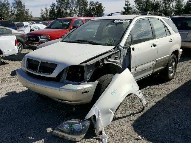 JT6GF10U8X0039040 - 1999 LEXUS RX 300 WHITE photo 2