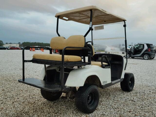 3025847 - 2017 EZGO GOLF CART WHITE photo 4