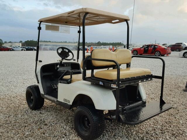 3025904 - 2017 EZGO GOLF CART WHITE photo 3