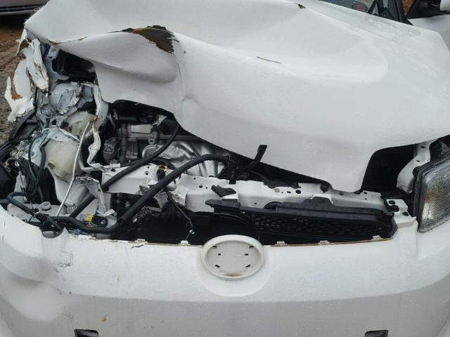 JTLZE4FE6CJ023112 - 2012 TOYOTA SCION XB WHITE photo 7