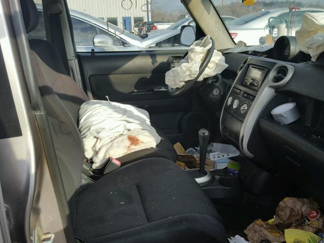 JTLKT324750219261 - 2005 TOYOTA SCION XB 银色 照片 5