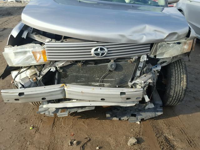 JTLKT324750219261 - 2005 TOYOTA SCION XB SILVER photo 9