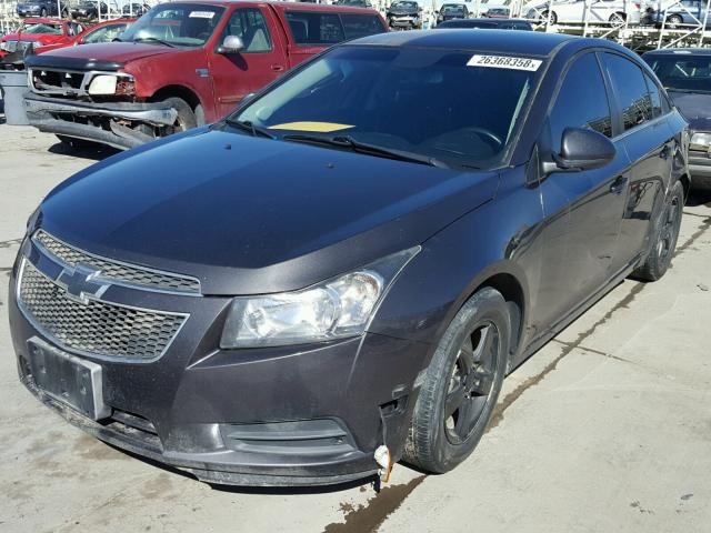 1G1PC5SB7E7104798 - 2014 CHEVROLET CRUZE LT GRAY photo 2