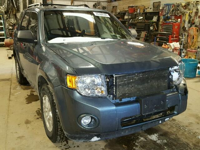 1FMCU9D77AKC28527 - 2010 FORD ESCAPE XLT BLUE photo 1