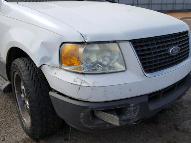 1FMPU165X5LA81389 - 2005 FORD EXPEDITION WHITE photo 9