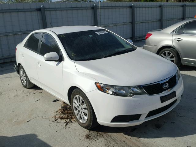 KNAFU4A23B5892477 - 2011 KIA FORTE EX WHITE photo 1