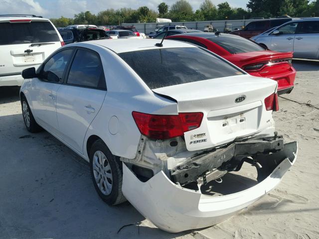 KNAFU4A23B5892477 - 2011 KIA FORTE EX WHITE photo 3