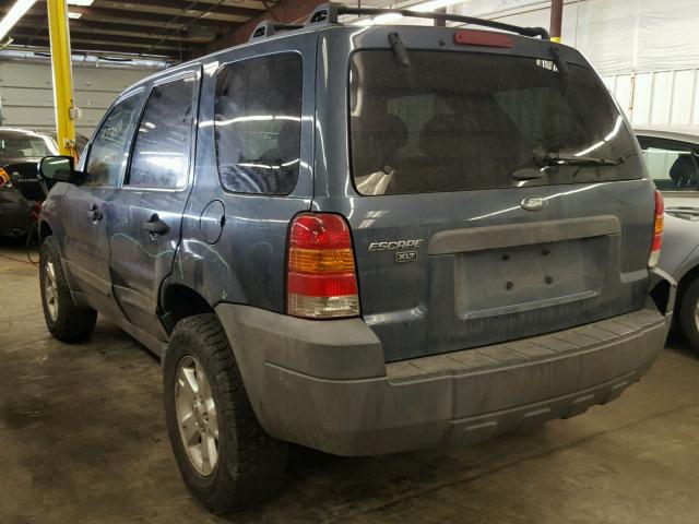 1FMYU93155KA95890 - 2005 FORD ESCAPE XLT BLUE photo 3