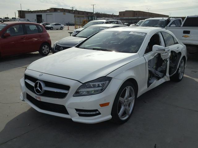 WDDLJ7DB2DA059037 - 2013 MERCEDES-BENZ CLS 550 WHITE photo 2