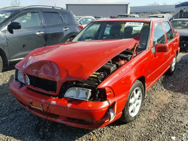 YV1LS5542W2438624 - 1998 VOLVO S70 RED photo 2