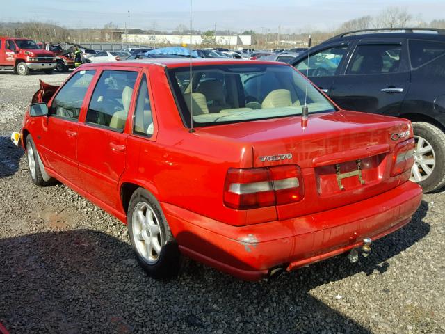 YV1LS5542W2438624 - 1998 VOLVO S70 RED photo 3